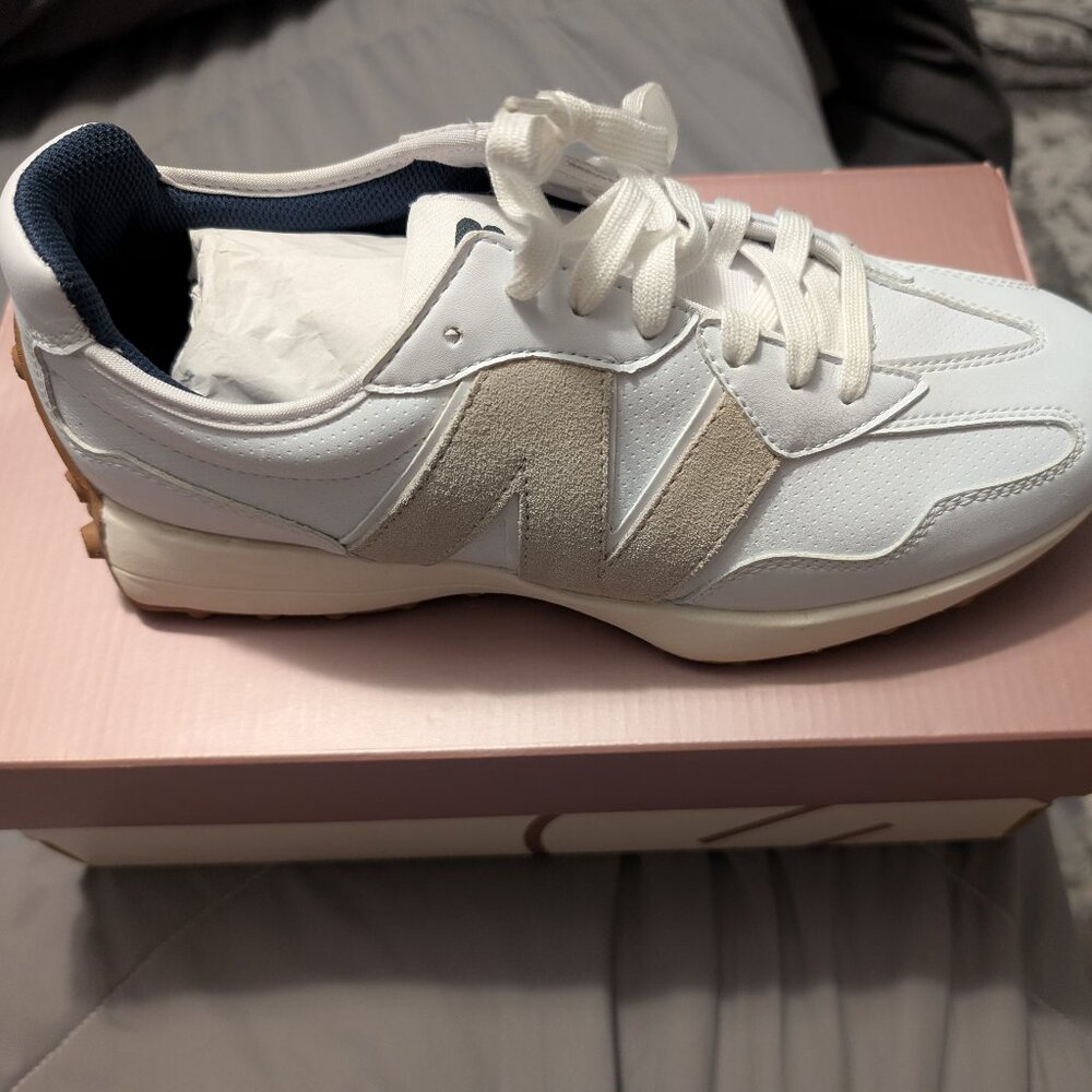 New Balance Women's 327 Golf Shoes